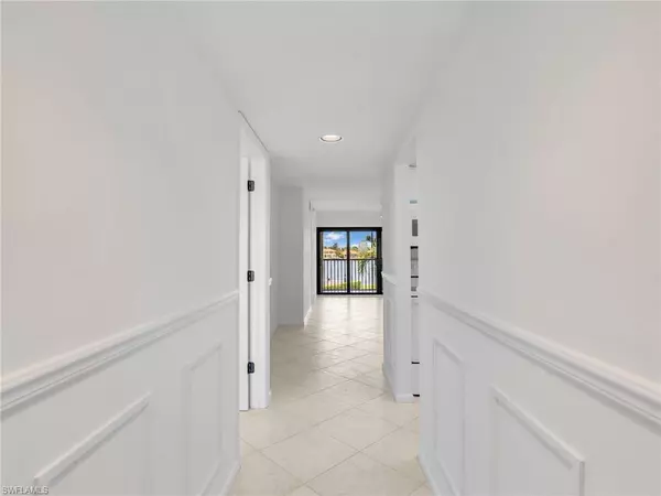 Marco Island, FL 34145,750 W Elkcam CIR #312