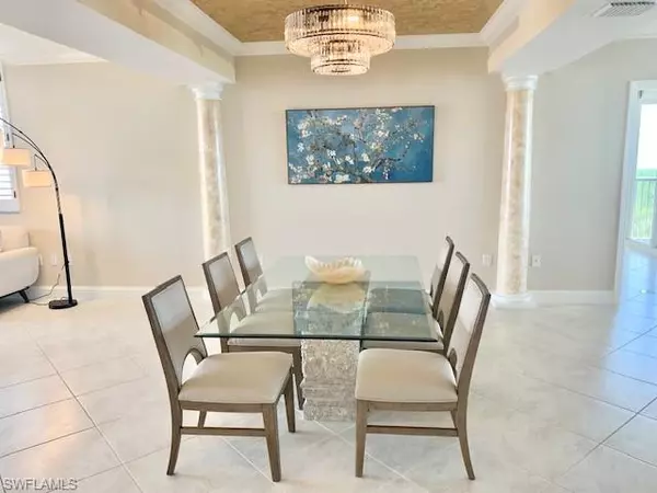 Naples, FL 34108,6597 NICHOLAS BLVD #1101