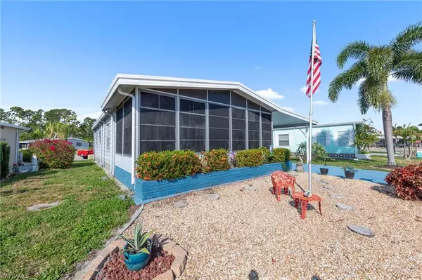 90 Snead DR, North Fort Myers, FL 33903