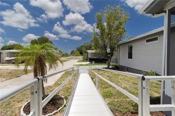Fort Myers, FL 33905,5370 Countryfield CIR