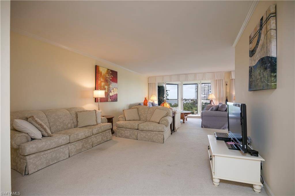 Naples, FL 34103,4051 Gulf Shore BLVD N #700