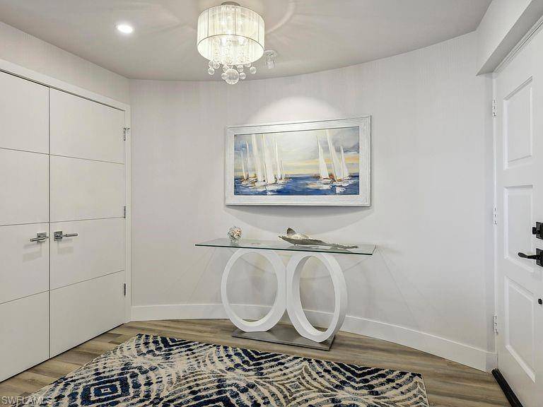 Naples, FL 34103,3951 Gulf Shore BLVD N #1005