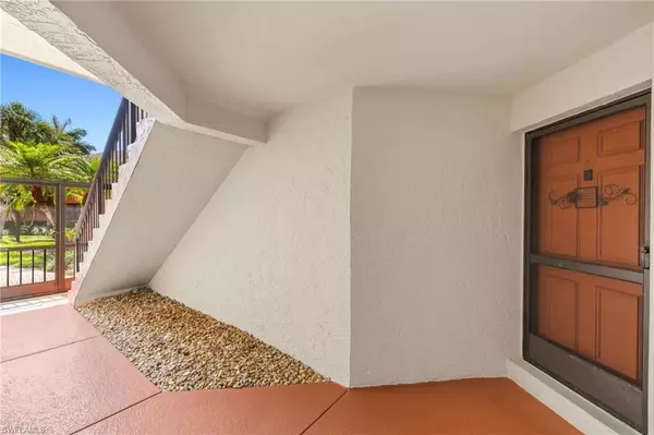 Naples, FL 34114,1512 Mainsail DR #10