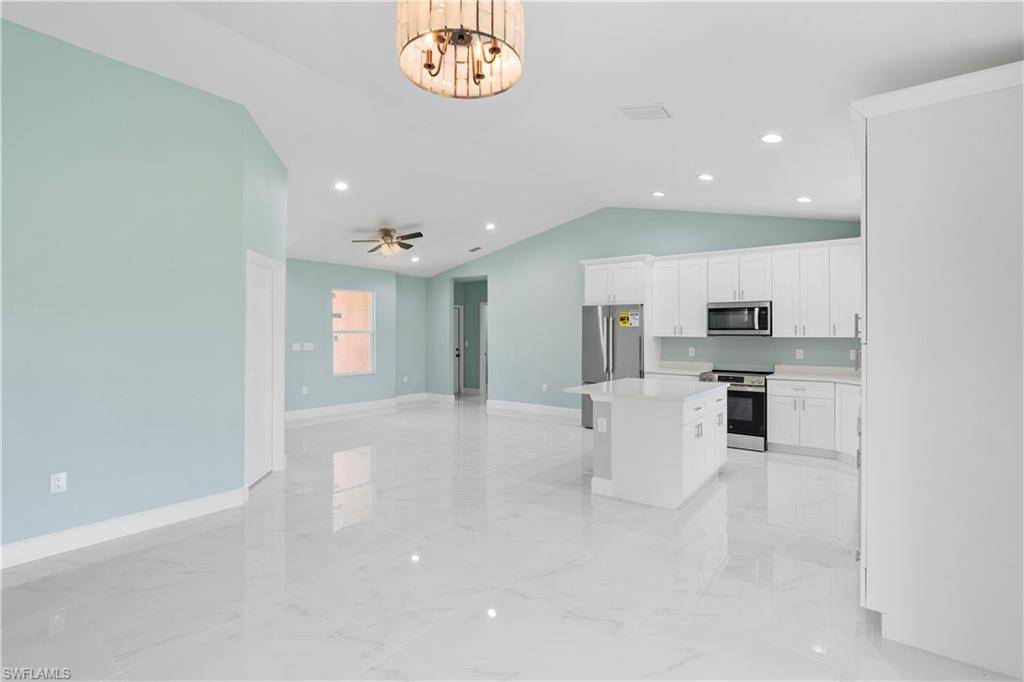 Lehigh Acres, FL 33971,3113 68th ST W