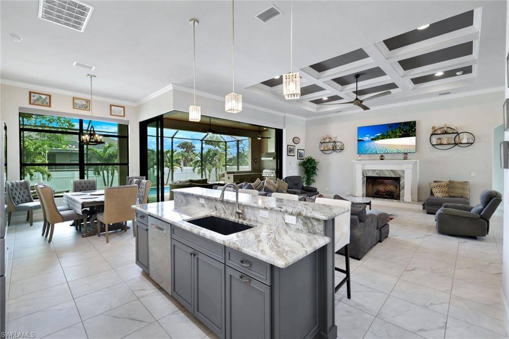 Cape Coral, FL 33991,605 SW 39th AVE