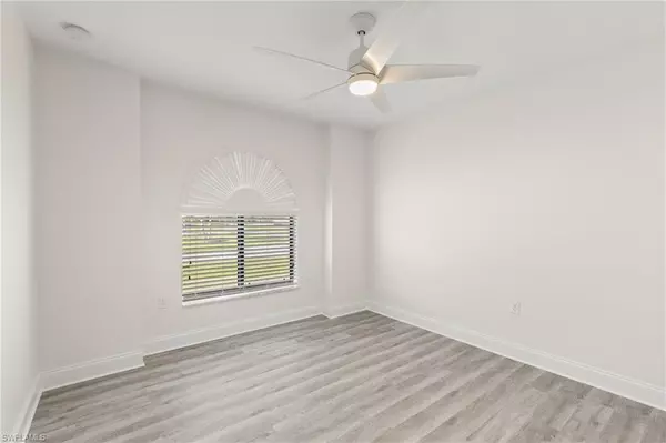 Rotonda West, FL 33947,118 Naomi PL
