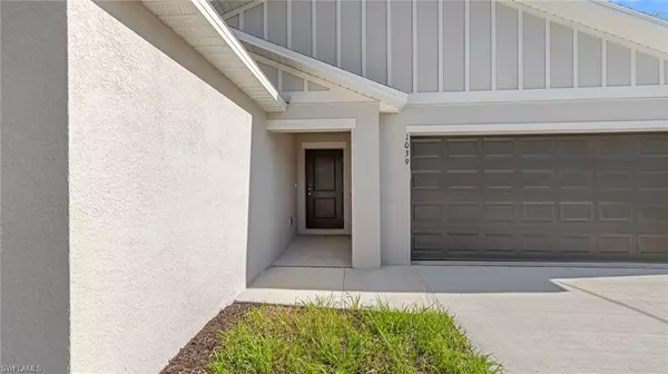 Cape Coral, FL 33909,915 NE 32nd TER