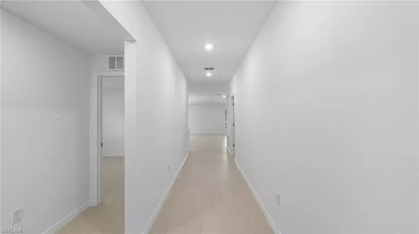 Cape Coral, FL 33909,915 NE 32nd TER