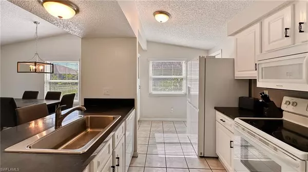 Cape Coral, FL 33914,3915 SW 1st AVE