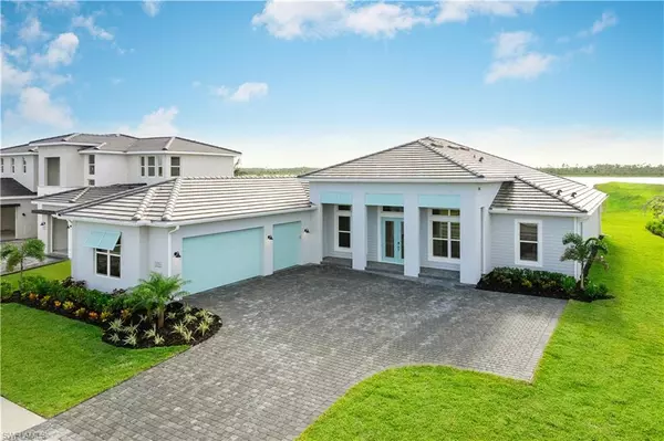 8766 Driftwood DR, Naples, FL 34114