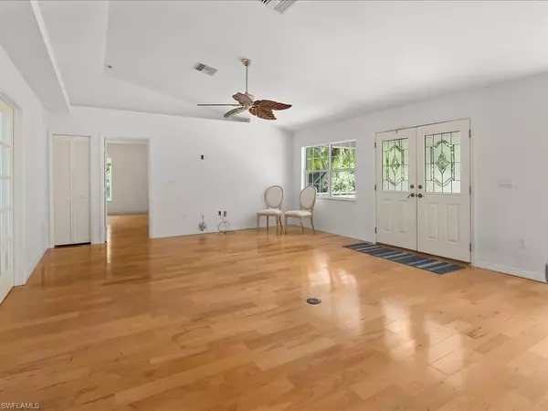 Naples, FL 34117,330 Wilson BLVD S
