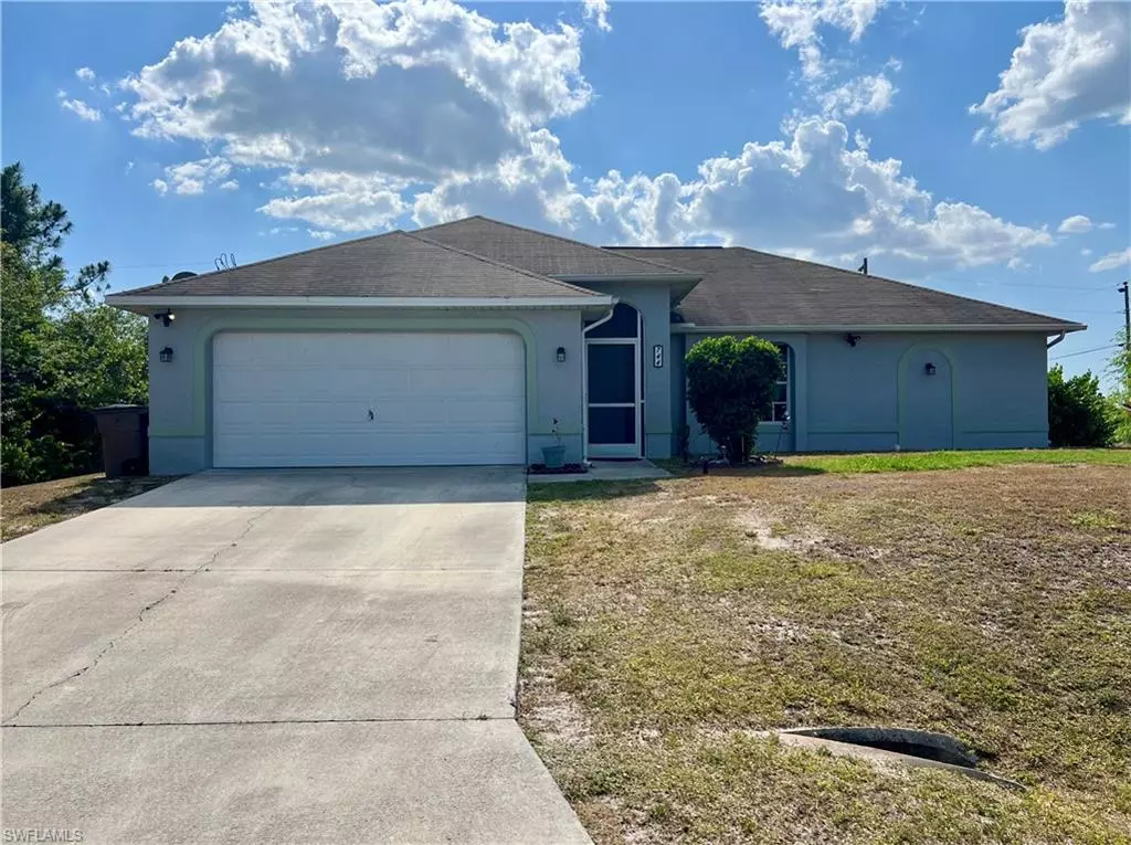 Lehigh Acres, FL 33974,744 Goodrich AVE S