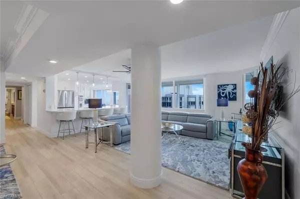 Naples, FL 34103,4041 Gulf Shore BLVD N #1705
