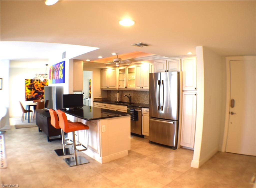 Naples, FL 34102,1930 Gulf Shore BLVD N #C304