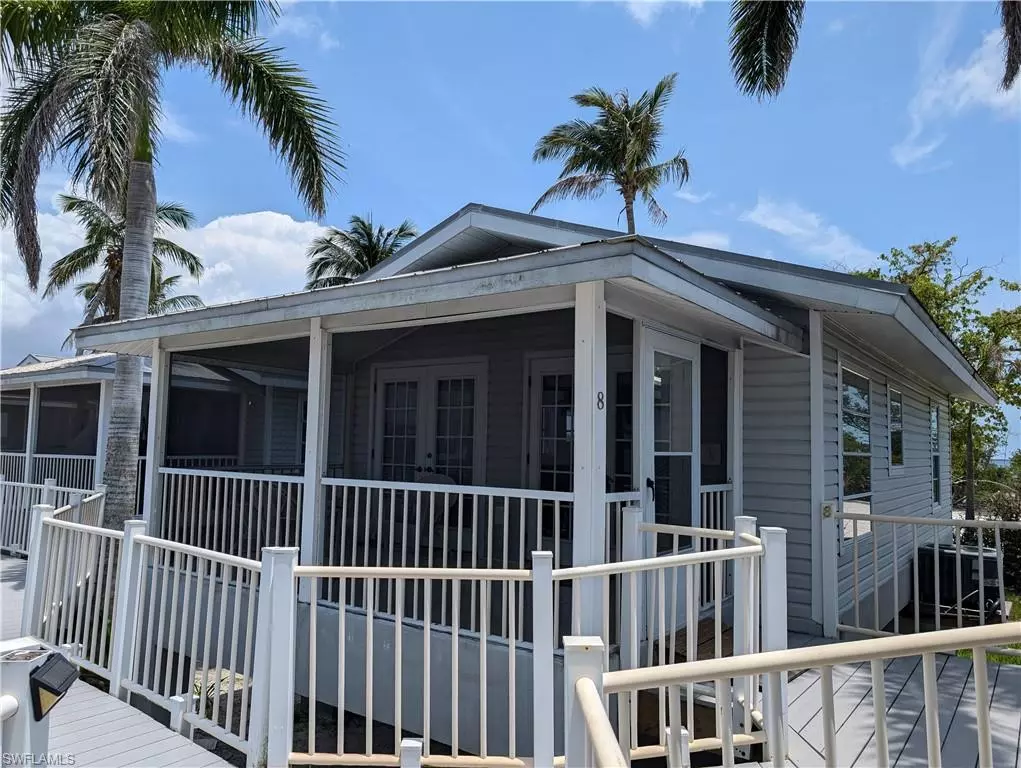 Matlacha, FL 33993,11250 Porpoise Point RD #8