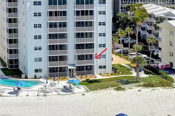 Naples, FL 34102,1919 Gulf Shore BLVD N #201