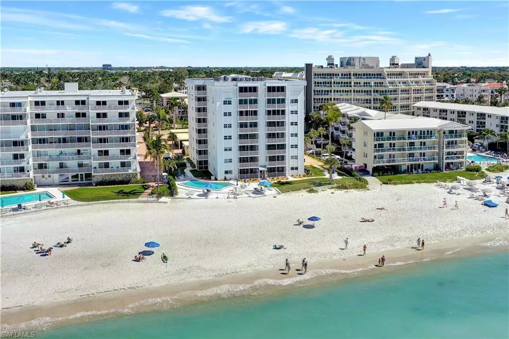 Naples, FL 34102,1919 Gulf Shore BLVD N #201