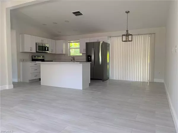 Naples, FL 34102,1259 8th AVE N