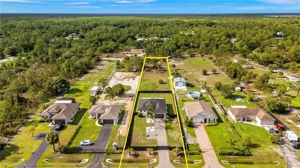 Naples, FL 34120,2552 70th AVE NE