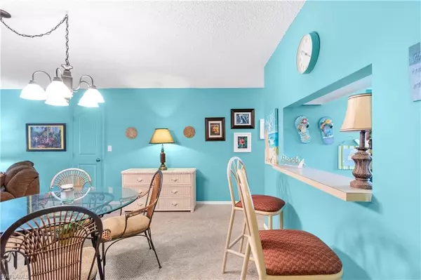 North Fort Myers, FL 33917,7013 New Post DR #7