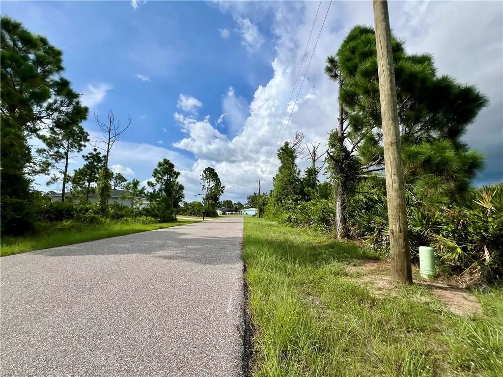 Port Charlotte, FL 33981,5602 Eyerly TER