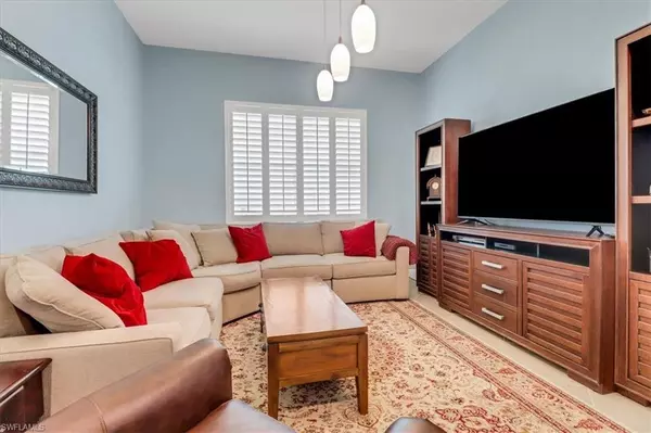 Naples, FL 34109,13391 Kent ST