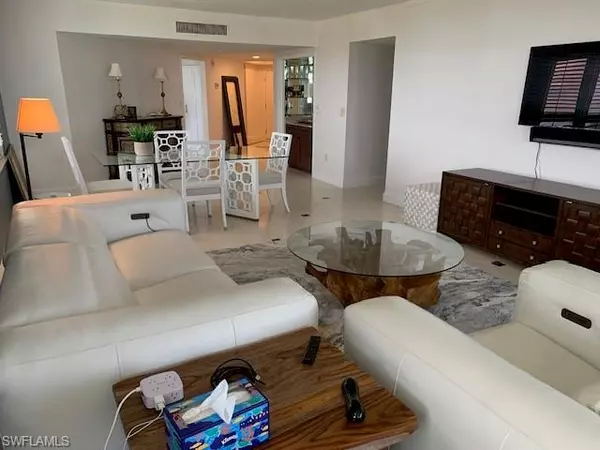 Naples, FL 34108,6001 PELICAN BAY BLVD #1206