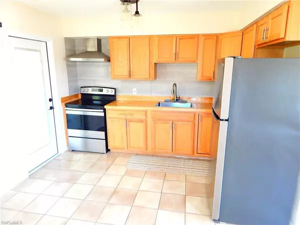 Naples, FL 34108,643 92nd AVE N