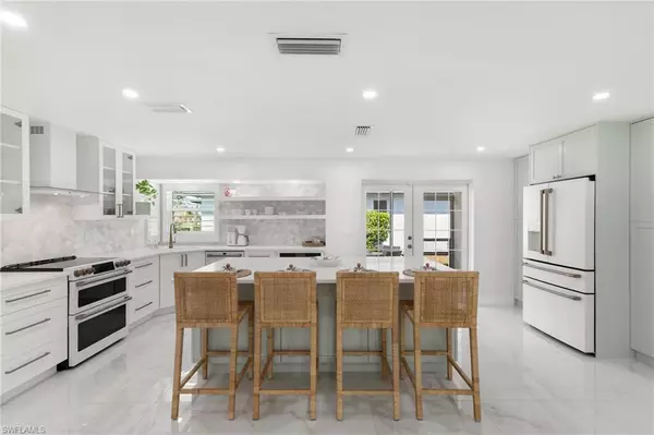 Naples, FL 34108,700 100th AVE N