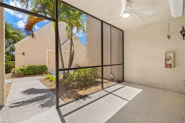 Fort Myers, FL 33908,16320 Kelly Cove DR #270