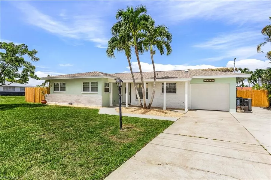 5314 Cobalt CT, Cape Coral, FL 33904