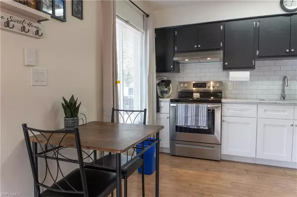 North Fort Myers, FL 33903,1165 Palm AVE #8A