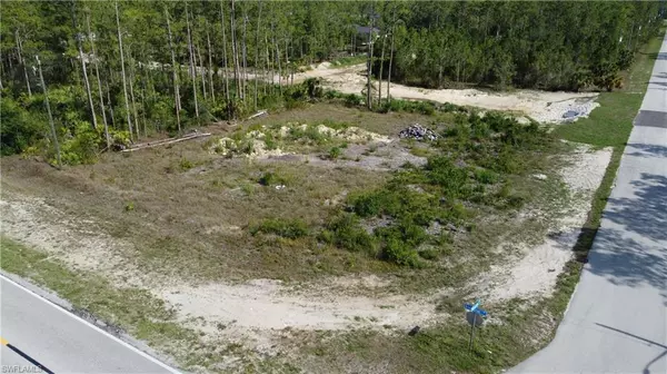 Lehigh Acres, FL 33972,345/347 Greenbriar BLVD