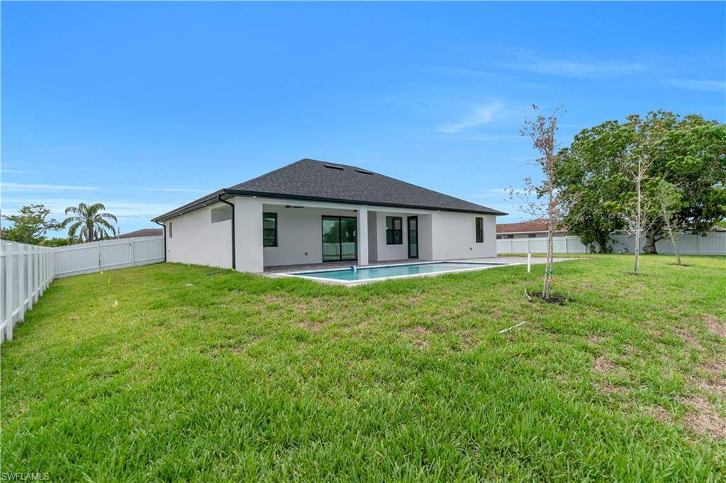 Cape Coral, FL 33990,139 SE 2nd AVE