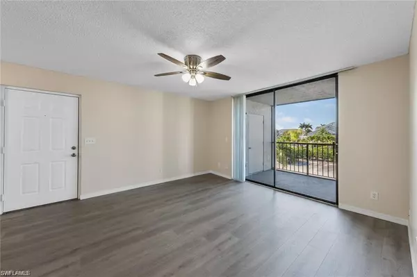 Fort Myers, FL 33912,13545 Eagle Ridge DR #823