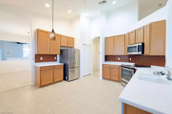 Estero, FL 33928,3799 Costa Maya WAY #202