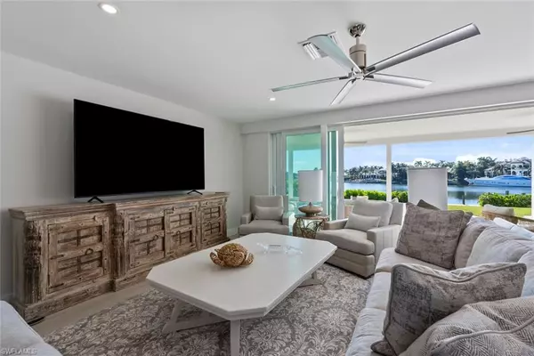 Naples, FL 34102,440 Kings Town DR