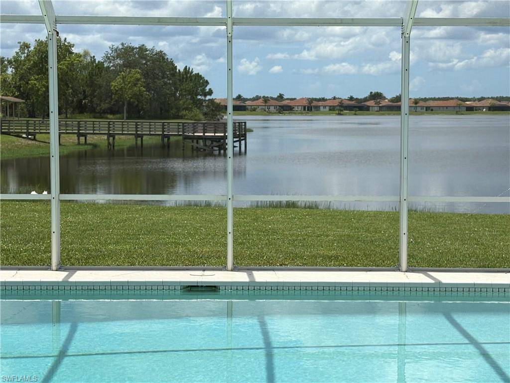 1118 Grove DR, Naples, FL 34120