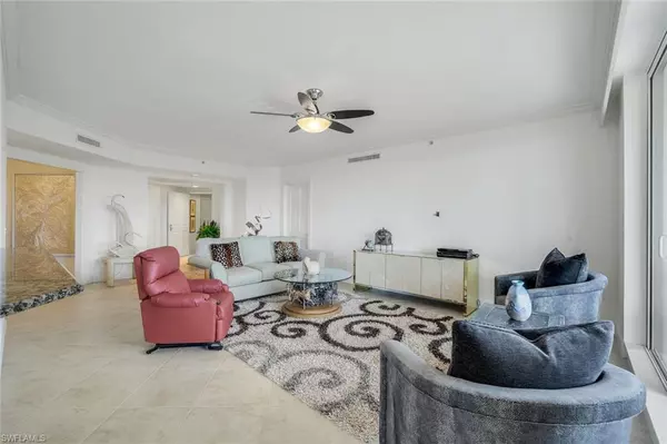 Naples, FL 34114,1060 Borghese LN #1005