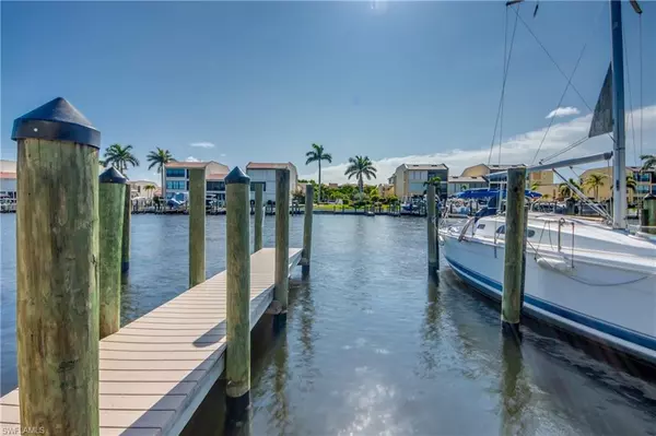Cape Coral, FL 33904,4013 SE 19th PL #101
