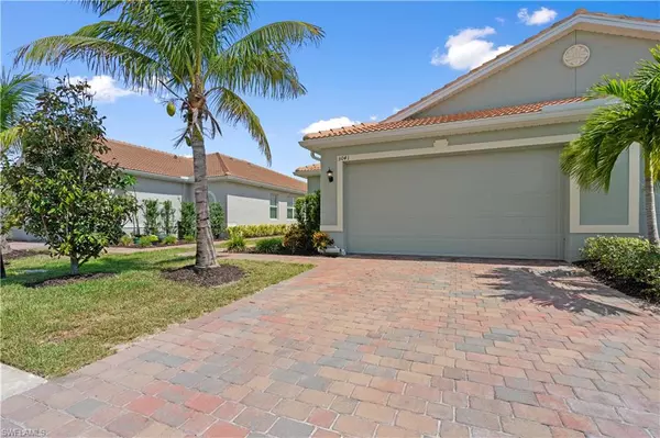 3041 Royal Gardens AVE, Fort Myers, FL 33916