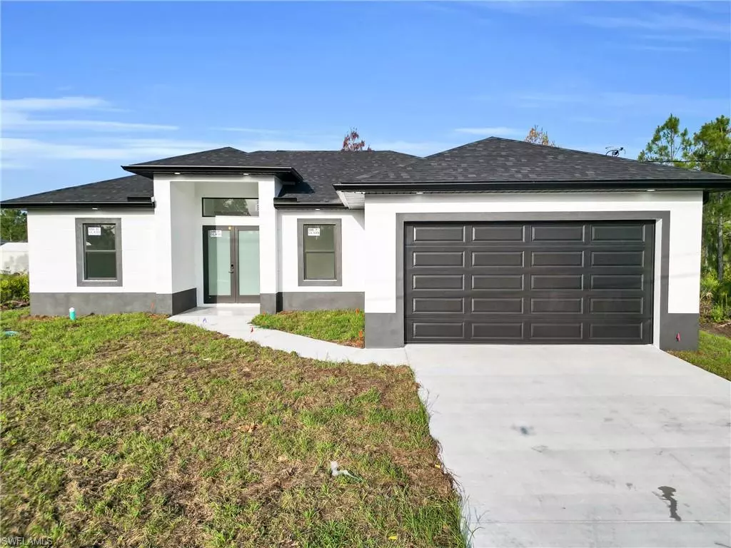 Lehigh Acres, FL 33974,484 Redwing ST