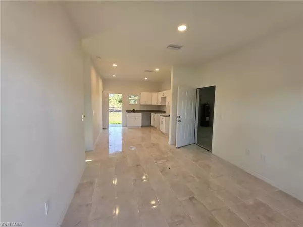 Lehigh Acres, FL 33976,2618 53rd ST SW