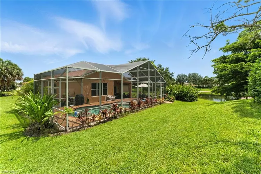 2085 Painted Palm DR, Naples, FL 34119