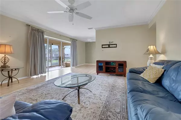 Naples, FL 34102,1155 Sandpiper ST #D4