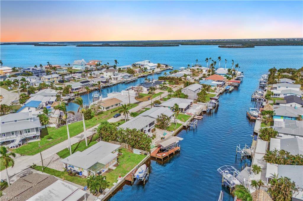 Matlacha, FL 33993,2839 Janet ST