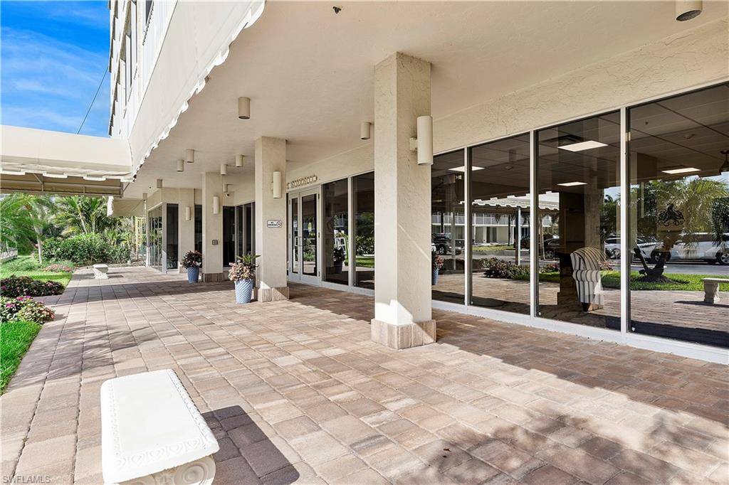 Naples, FL 34108,5 Bluebill AVE #410