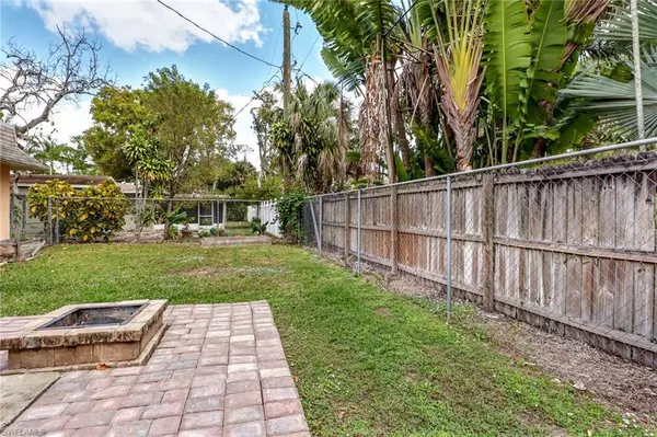 Fort Myers, FL 33901,2979 Cortez BLVD