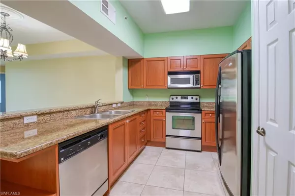 Estero, FL 33928,20221 Estero Gardens CIR #107
