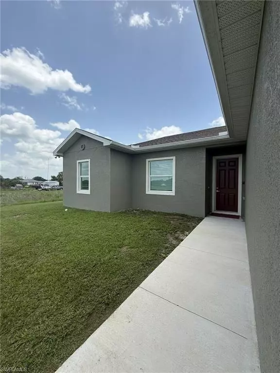 Labelle, FL 33935,1818 Inwood RD